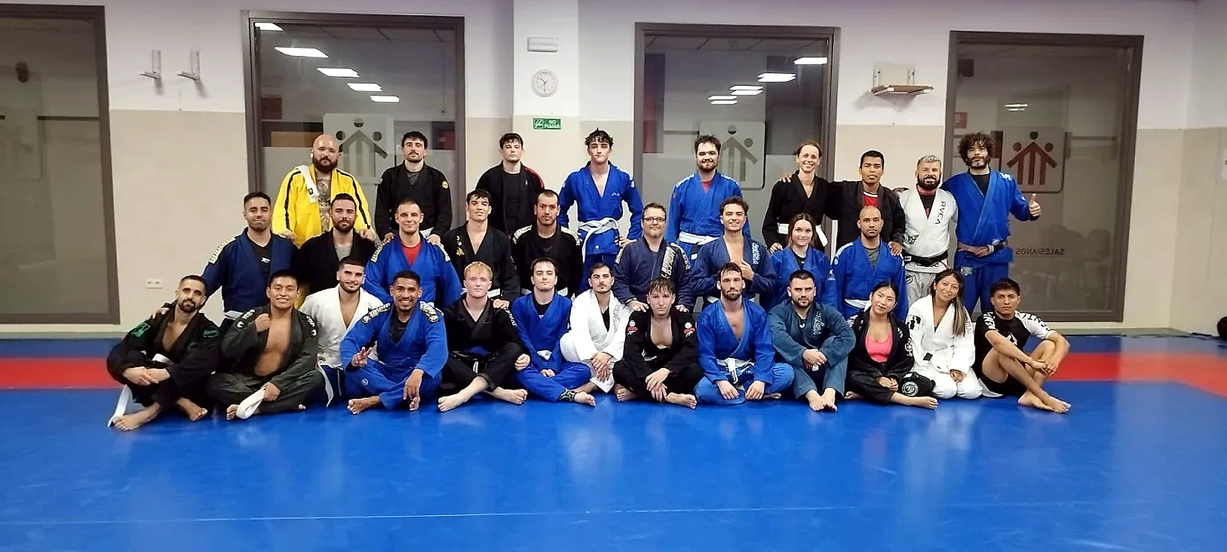 Comunidad de la escuela de Jiu-Jitsu brasileño