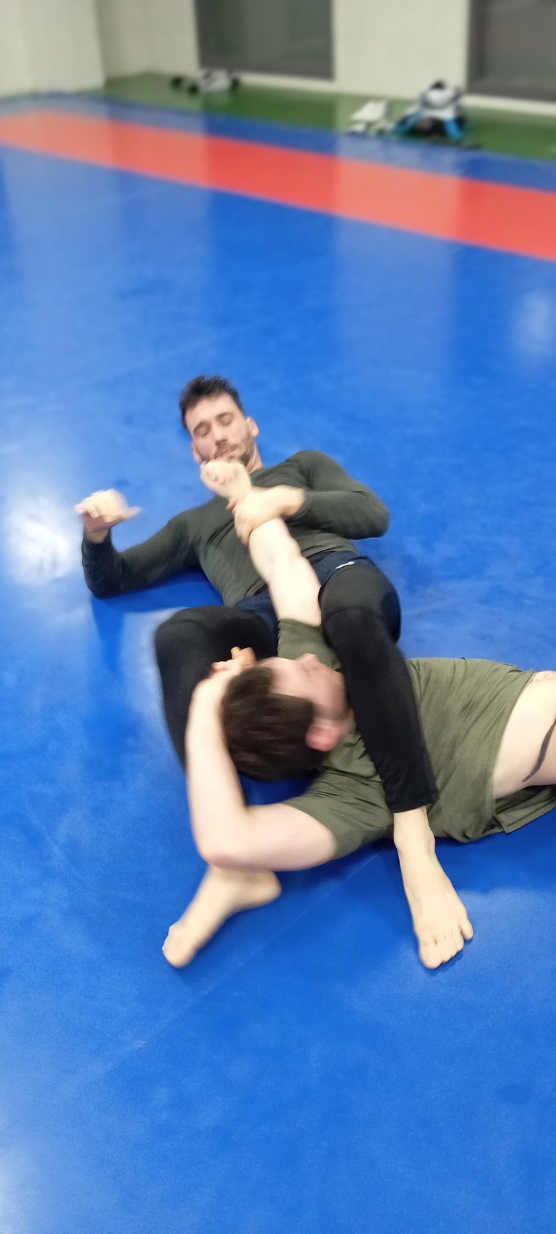 Grupo No-Gi martes y jueves a las 21:00